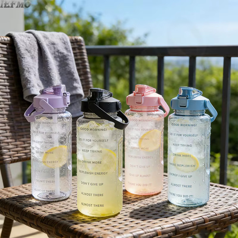IEFMO Sport-Wasserflasche mit Strohhalm und Griff, 2000 ml, auslaufsicher und bruchsicher - Bild 4