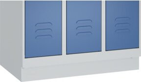 C+P Doppelstock-Spind Classic PLUS mit Sockel, 3 Abteile, Farbe Anthrazitgrau, H x B x T: 195 x 75 x 50 cm - Bild 1