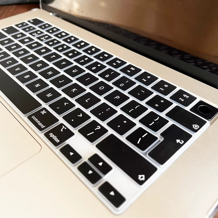 Silikon-Tastaturschutz für Apple MacBook Pro 14 und 16 sowie MacBook Air 13 und 15, Transparent, US- und EU-Layout verfügbar - Bild 4