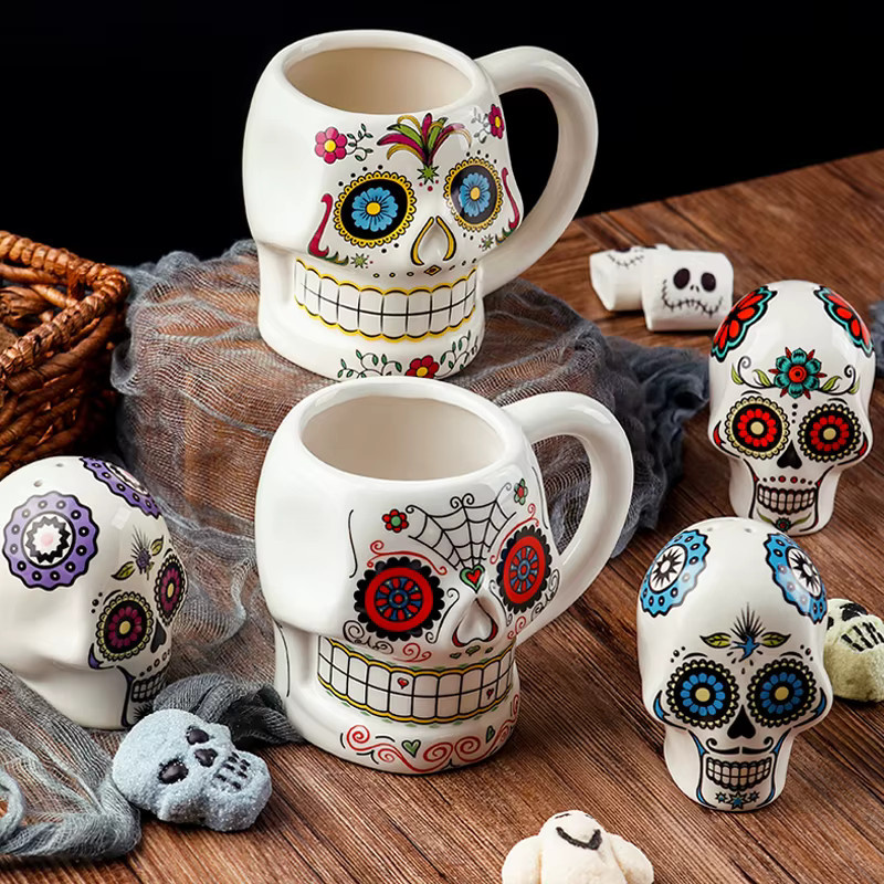 Halloween Totenkopf Kaffeetasse aus Keramik von SILVER BOX in Blau und Weiß, 355 ml - Bild 2