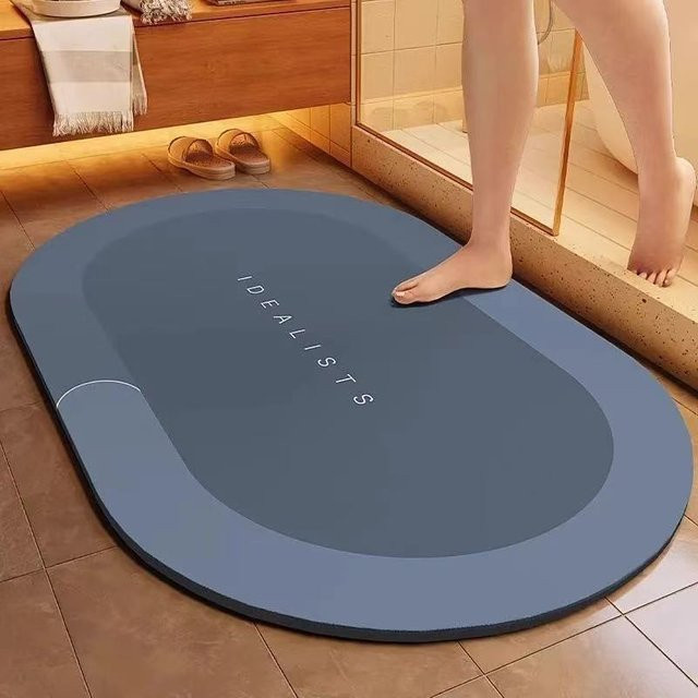 Schnelltrocknende und rutschfeste Badematte von Chocolate Home in Dunkelblau, B/B: 40 x 60 cm - Bild 1