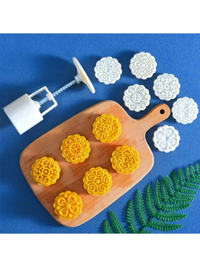 6er Set Mooncake Formen in Blumenform aus Kunststoff, Weiß, Runde Ausstechformen für Fondant und Kuchen - Bild 5