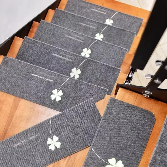 DHDH Rutschfeste und leuchtende Treppen-Trittmatten von Five Leaf Grass, selbstklebend und wasserabsorbierend - Bild 1