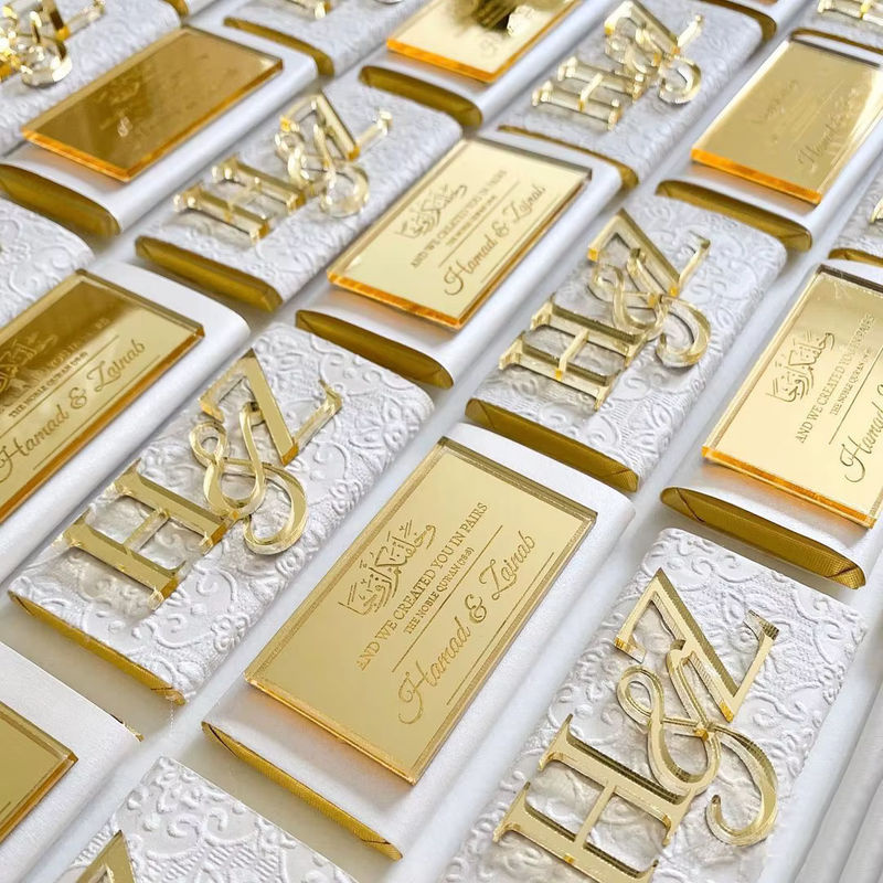 12 Stück personalisierte Braut und Bräutigam Initialen aus Metall in Gold, Schwarz und Weiß für deine Hochzeit - Bild 3