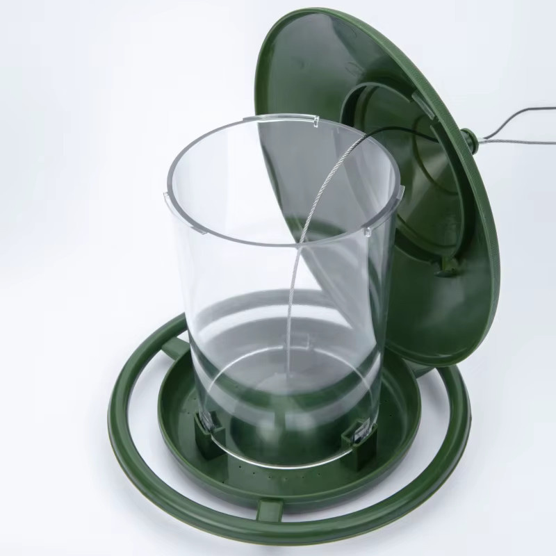 Hängender automatischer Kolibri-Futterspender in Grün für den Garten und Außenbereich - Bild 4