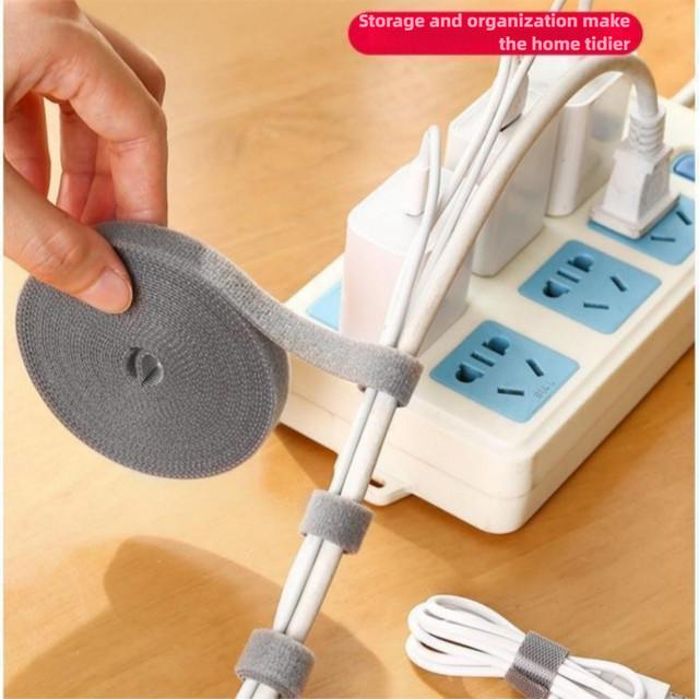 3M Kabelbinder aus Nylon mit Klettverschluss als wiederverwendbarer Kabelorganizer für deinen Schreibtisch in Weiß und Grau - Bild 1