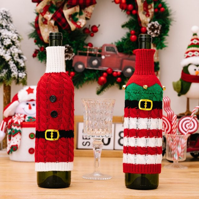 WakaParty Weihnachtliche Weinflaschenhülle mit Weihnachtsmann Motiv in Rot, gestrickte Weinflaschentasche aus Textil zur Tischdekoration - Bild 1