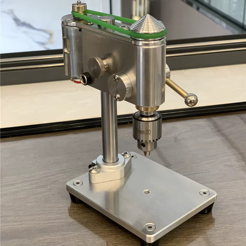 ZJMZYM Micro Tischbohrmaschine in Silber mit geschwindigkeitsverstellbarem 220 V Netzteil für Präzisionsarbeiten von 0,3-4 mm - Bild 3