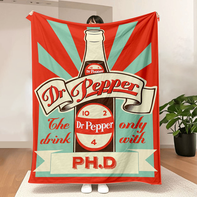 Dr Pepper Flanelldecke aus Polyester in Rot, weiche und gesteppte Plüschdecke für Erwachsene - Bild 1