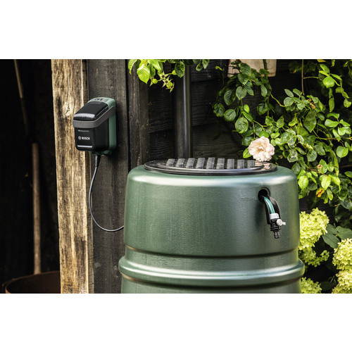 Bosch GardenPump 18V-2000 Akku-Tauchpumpe und Druckpumpe in Grün/Schwarz - Bild 3