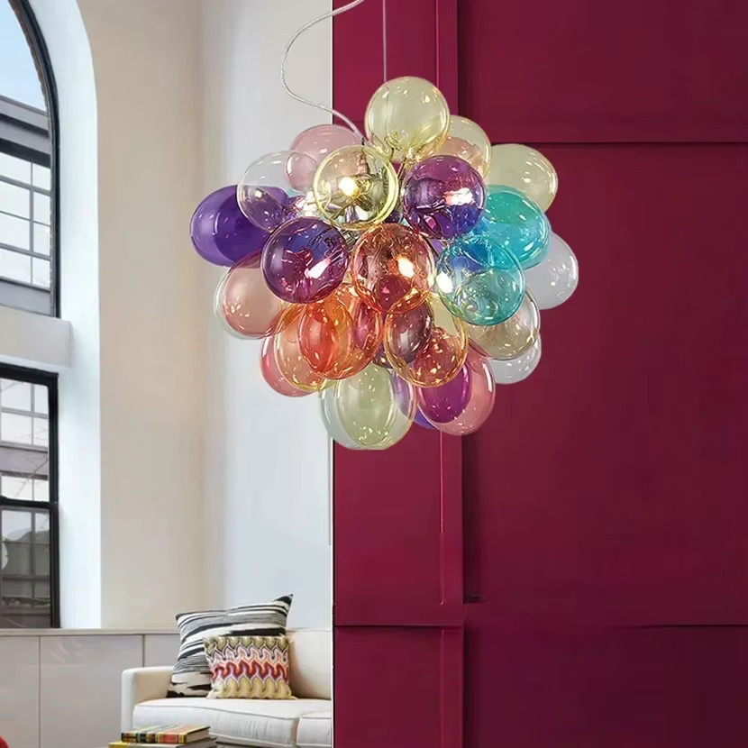 JIANKEXING Bubble-Hängeleuchter aus Glas und Metall in Multicolour mit silbernen Akzenten für dein Wohnzimmer oder Schlafzimmer - Bild 2