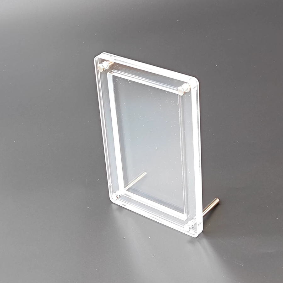 TAKARA TOMY Acryl-Kartenständer für bewertete Sammelkarten, 1-Slot Vitrine in Transparent, ideal für Pokémon und Yu-Gi-Oh Karten (35PT) - Bild 3