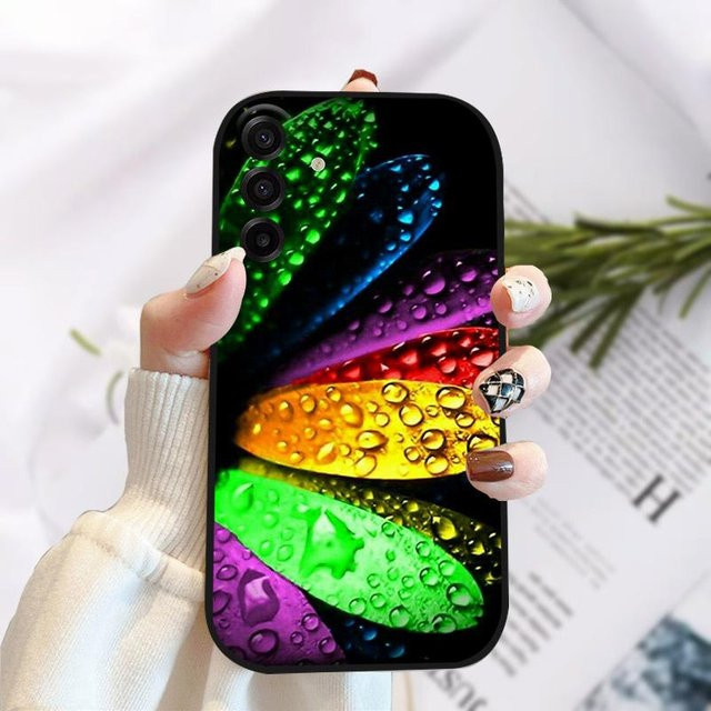 Samsung Galaxy A57 5G Handyhülle aus weichem TPU mit Kameraschutz in Schwarz und Multicolour - Bild 1