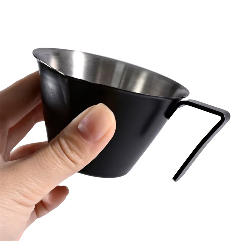 Kacacao Messbecher aus 304 Edelstahl in Silber mit Griff und Präzisionsskala, 100 ml Barista-Werkzeug für Espresso und Latte Art - Bild 3