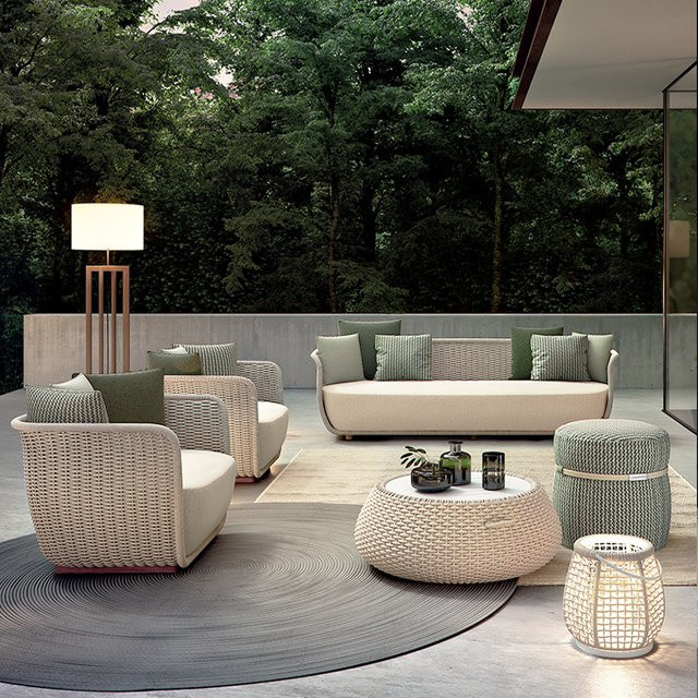 Modernes Outdoor Sofa Set von DUTRIEUX aus Polyrattan in Beige mit Polsterung und Kissen - Bild 1