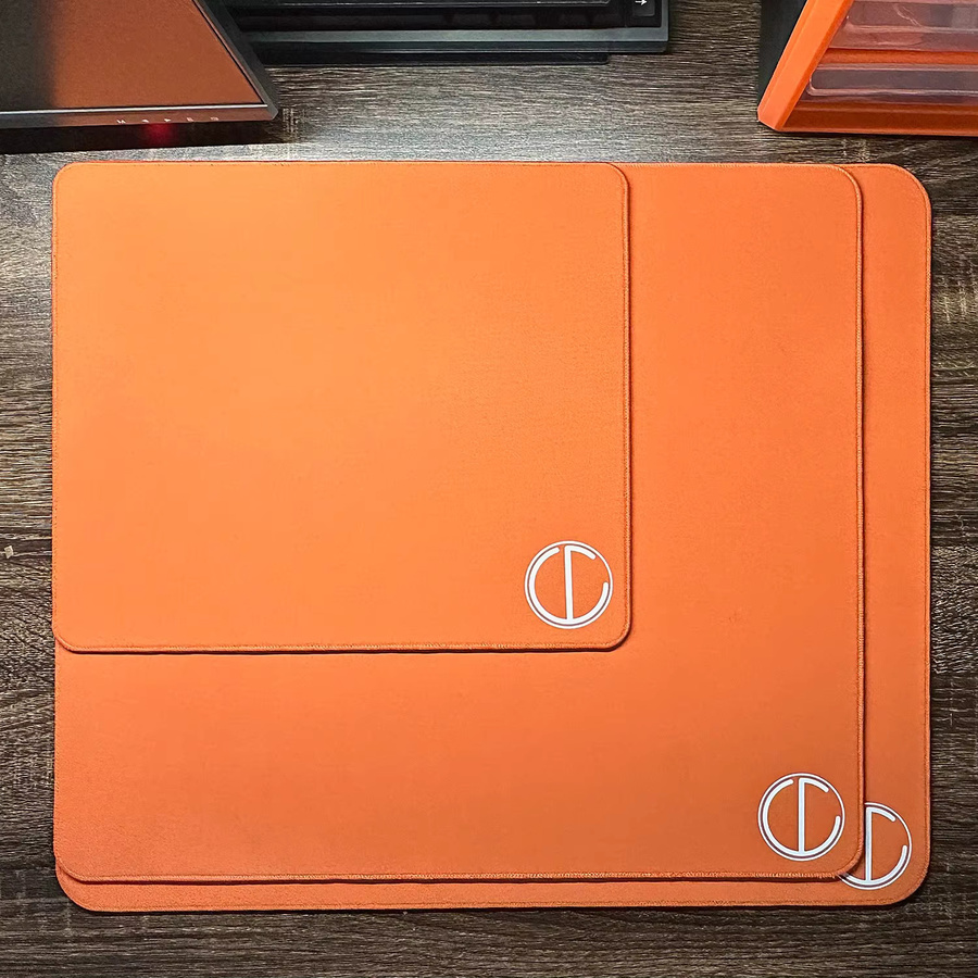 Ultraglide Meow ULTRACONTROL V2 UCV2 Esports Gaming-Mauspad in Orange mit feiner Oberfläche - Bild 2