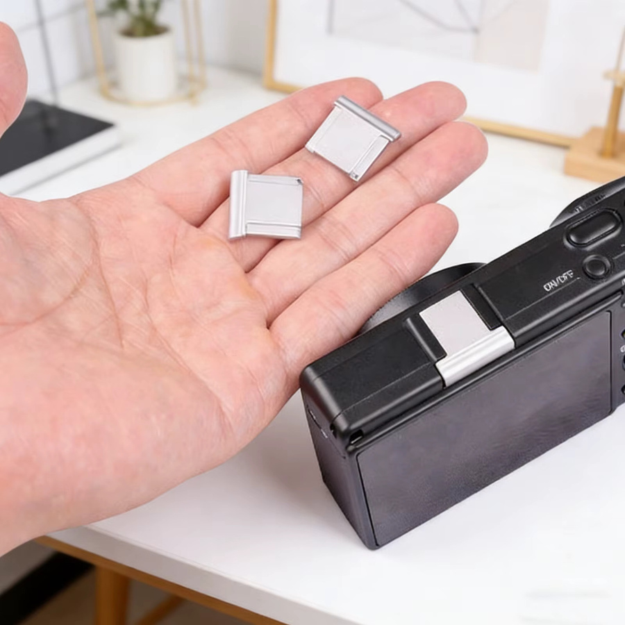 Ricoh Metall Blitzschuh Staubschutz Kappe in Silber für GRIII GRIV GR3 GR4 Kompaktkameras - Bild 3