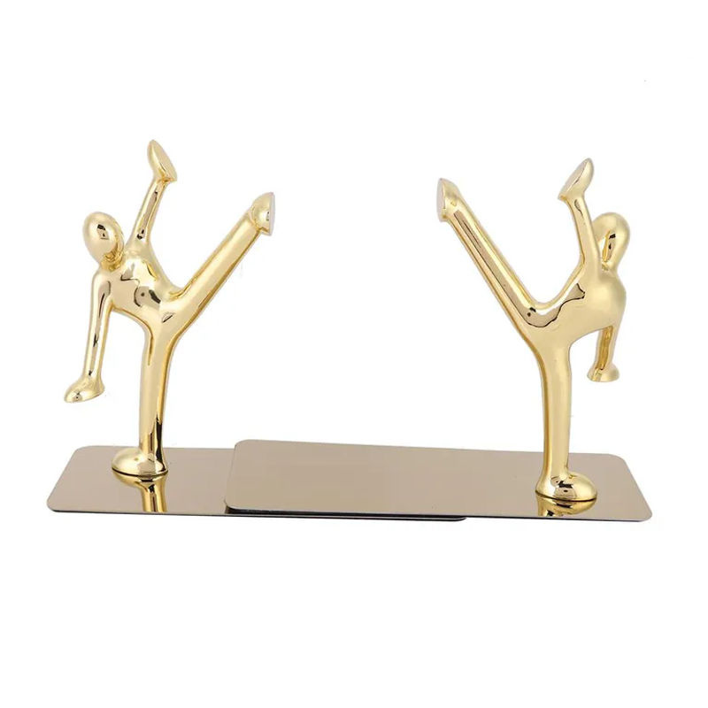 CosyHome Bücherstützen Kong Fu Man aus Edelstahl in Gold für Tisch und Regal - Bild 6