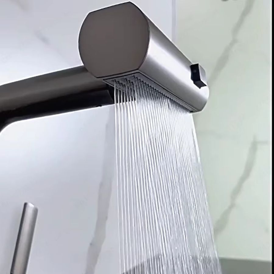 LISM Wasserfall Küchenarmatur mit ausziehbarer Brause in Weiß und intelligenter Digitalanzeige für Kalt- und Heißwasser - Bild 3