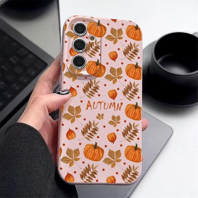 Handyhülle mit Herbst Kürbisdruck für Samsung Galaxy S25 Ultra S24 S23 S22 FE A56 A55 A54 A36 A15 A16 aus Silikon mit Ledertextur in Rosa - Bild 1