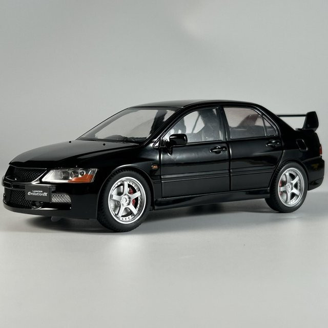 Activating Toys Mitsubishi Lancer Evolution EVO9 Modellauto, 1:24, Metall, Schwarz, mit Licht und Sound, ab 14 Jahren - Bild 1