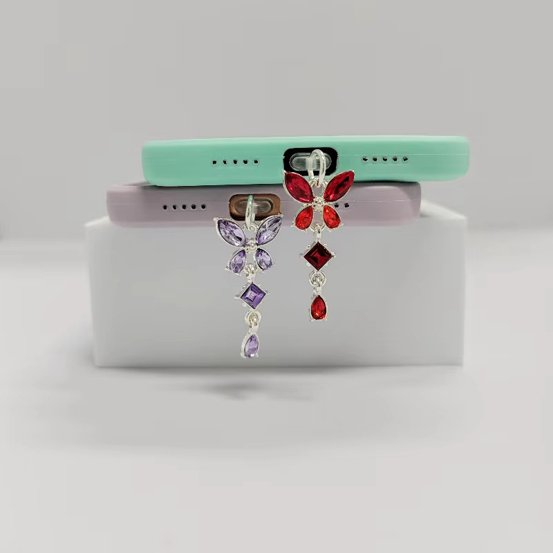 Schmetterling Staubschutzstecker für iPhone und USB-C Ladeport sowie AirPods in Lila - Bild 1