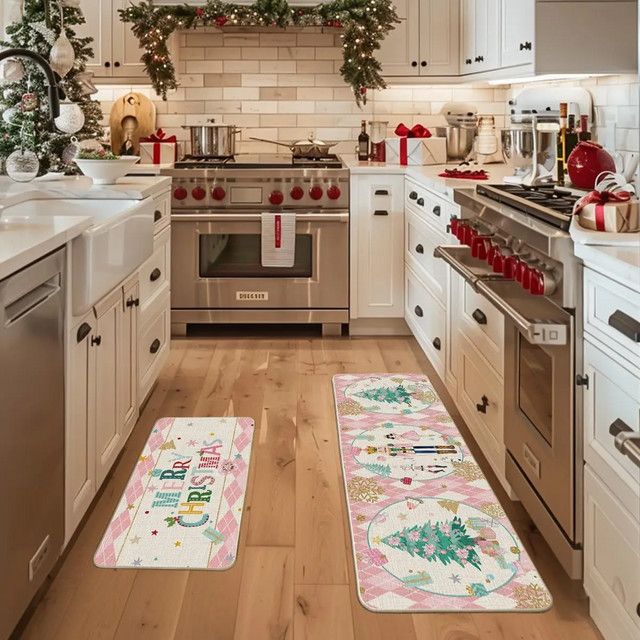VIKAMA 2er-Set Weihnachtsküchenteppich mit Nussknacker-Design, rutschfest und leicht zu reinigen - Bild 1
