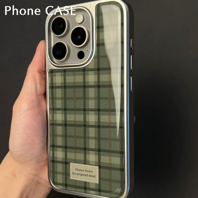 Apple iPhone Handyhülle im koreanischen Ripple Point Design mit Silberrand und Epoxy-Schutz, Farbe: Grün/Silber - Bild 1