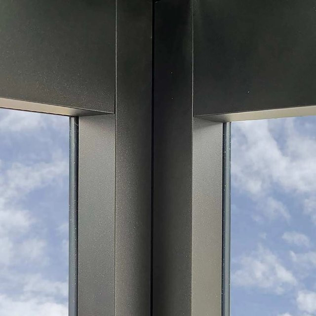 SunElements Innenverkleidung 2.1 für SunGarden in Schwarz und Anthrazit aus Aluminium mit modernem Design - Bild 1