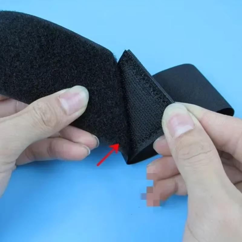 Klettverschluss Frachtgurt aus Nylon in Schwarz für Motorrad, Auto und Camping, Breite: 5 cm - Bild 4