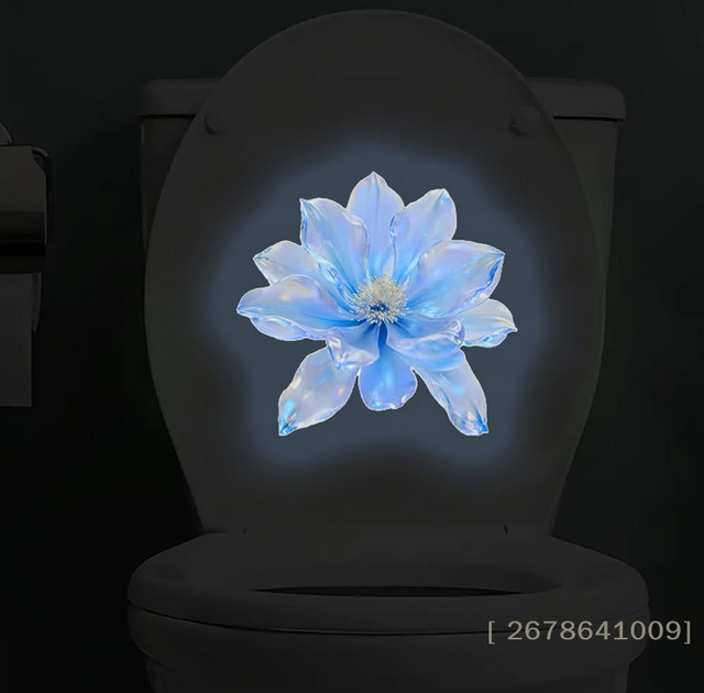 KuZHEN Leuchtender Clematis Toilettenaufkleber in Blau für das Badezimmer als abnehmbare Nachtdekoration - Bild 1