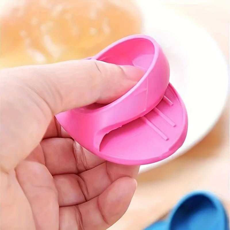 MGB Silikon-Handclips in Blau, 2 Stück hitzebeständige Fingerhandschuhe zum Schutz vor Verbrühungen und als Mikrowellenzangen für deine Küche - Bild 2