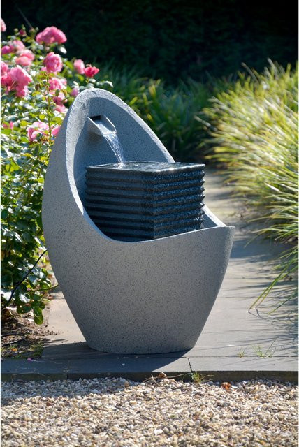 Dobar Design-Gartenbrunnen in ovaler Ei-Form aus Polyresin, H x B x T: 66,5 x 49,5 x 49,5 cm - Bild 2