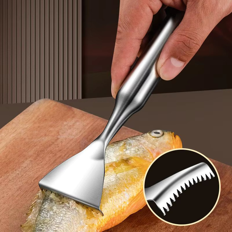KOQZM Fischschuppenentferner aus Edelstahl in Silber mit Sägezahn-Schaber für die Küche - Bild 2