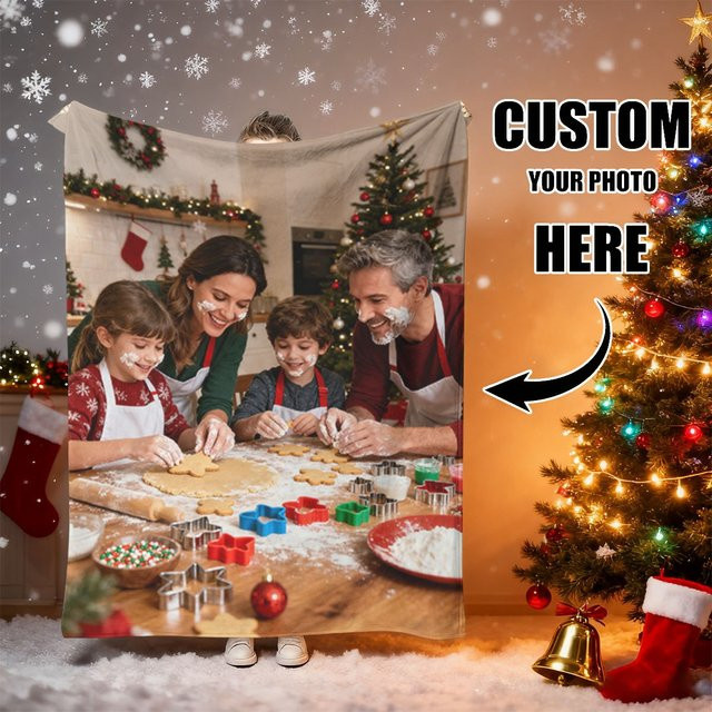 Personalisierte Weihnachtsdecke To Witness Love and Give to Your Loved One von SRH, Flanell, Mehrfarbig - Bild 1