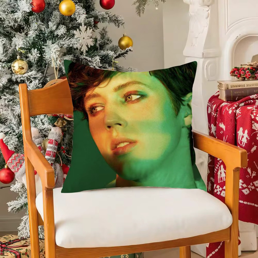 Singer T-Troye S-Sivan Kissenbezug aus Plüsch mit grafischem Weihnachtsmuster, Schwarz und Grün, B/T/H: 30 x 30 x 0 cm - Bild 6