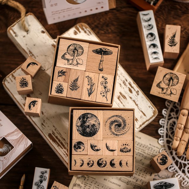 Yoofun 7er Set Vintage Holzstempel mit Pflanzen- und Mondphasen-Motiven für Scrapbooking und DIY-Handwerk in Braun - Bild 1