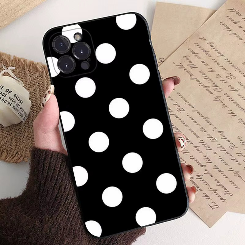 Stoßfeste und rutschfeste Handyhülle mit schwarz-weißem Punktmuster für iPhone 11 bis iPhone 16 Pro Max, Mini, Plus und SE - Bild 3