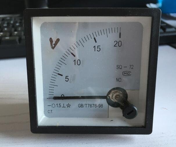 VIDONIA DC Voltmeter Zeiger Typ in Schwarz, Breite: 7,2 cm, Höhe: 7,2 cm - Bild 1