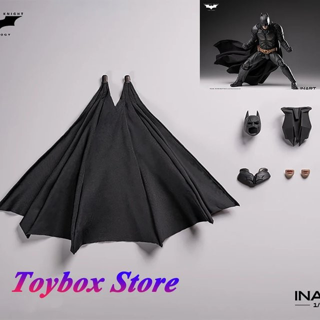 Bandai DC The Dark Knight Actionfigur, 1/12, mit Maske, Umhang und Gesichtszubehör-Set - Bild 1