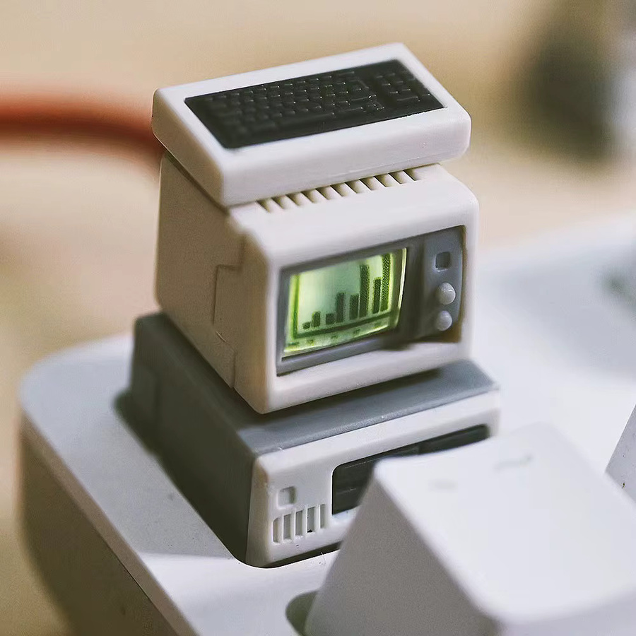 GEVBAY Personalisierte Tastenkappe im Retro-Design mit kleinem TV-Motiv, hochtransluzent, grau und transparent - Bild 1