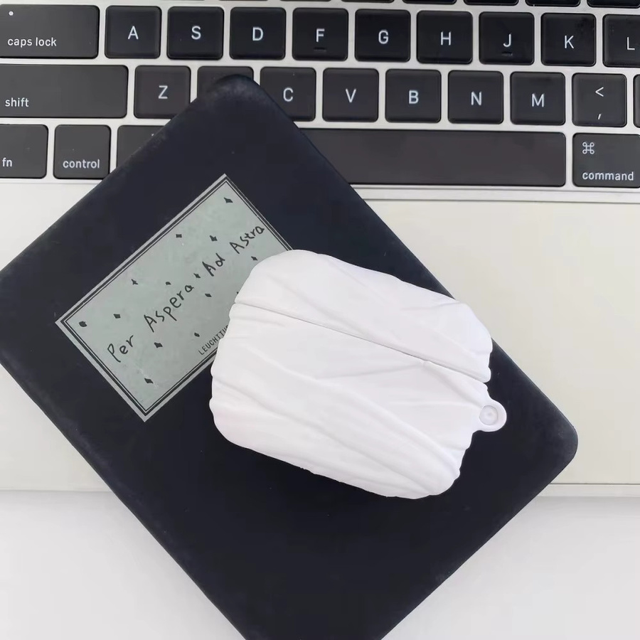 Kreative 3D Mumien-Kopfhörerhülle aus Silikon für Apple AirPods Pro und AirPods (Modelle 1, 2, 3, 4) in Weiß mit Anhänger - Bild 3