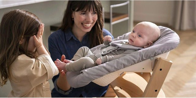 Stokke Tripp Trapp Treppenhochstuhl Bundle in Vanilla White inklusive Newbornset und Babyset - Bild 1