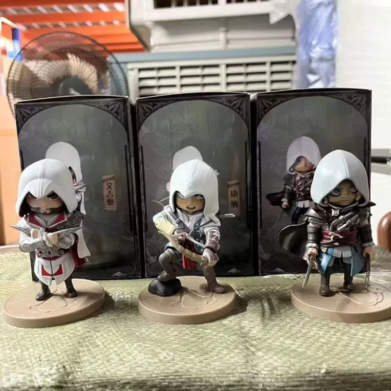 Bandai Assassin's Creed Cartoon Q Version Spielfigur Modell Ezio Connor Edward aus Kunststoff in Mehrfarbig - Bild 1