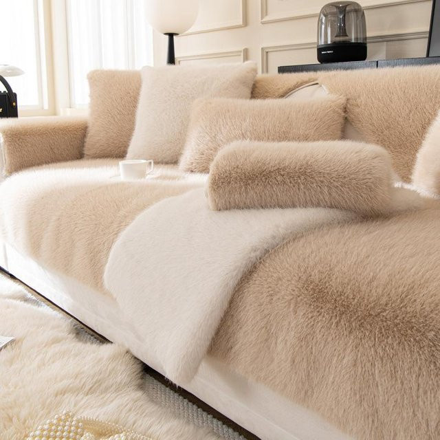Luxus Kaninchen-Plüsch-Sofakissen von A Family Of Home Textiles, Beige, B/H: 180 x 70 cm - Bild 1