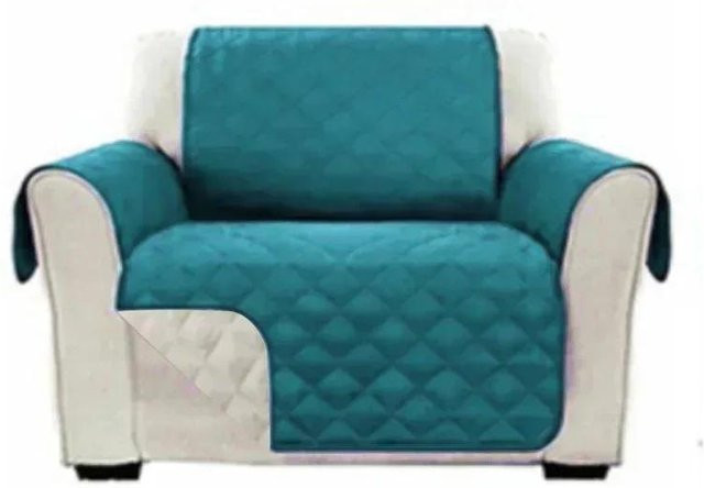 Gesteppter Sofabezug in Blau als rutschfester Überwurf und Couchschutz für Haustiere, waschbar und pflegeleicht - Bild 1