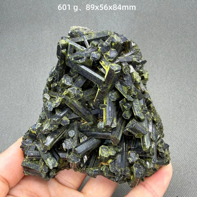 QIANCHUAN Grüner Brasilianischer Turmalin-Kristallcluster als natürliche Dekoration aus Stein - Bild 1