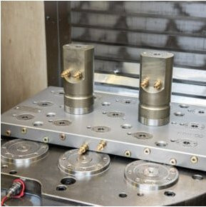 AMF Senkrecht-Spanner 6800 Größe 4 in Rot und Silber - Bild 1