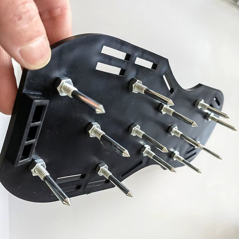 BEILU Spikeschuhe in Schwarz für Epoxidböden mit 28mm Nägeln und Nagelschuhe für Rasen und Garten mit 45mm Nägeln zur Bodenbelüftung - Bild 5