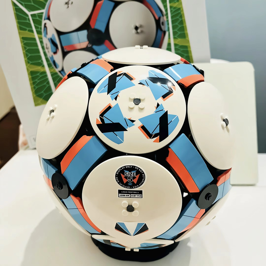 Hot Toys Fußball-Trainingsbecher, Fußball-Replika, Baustein-Puzzle-Modell, 1498 Teile, ab 14 Jahren - Bild 4